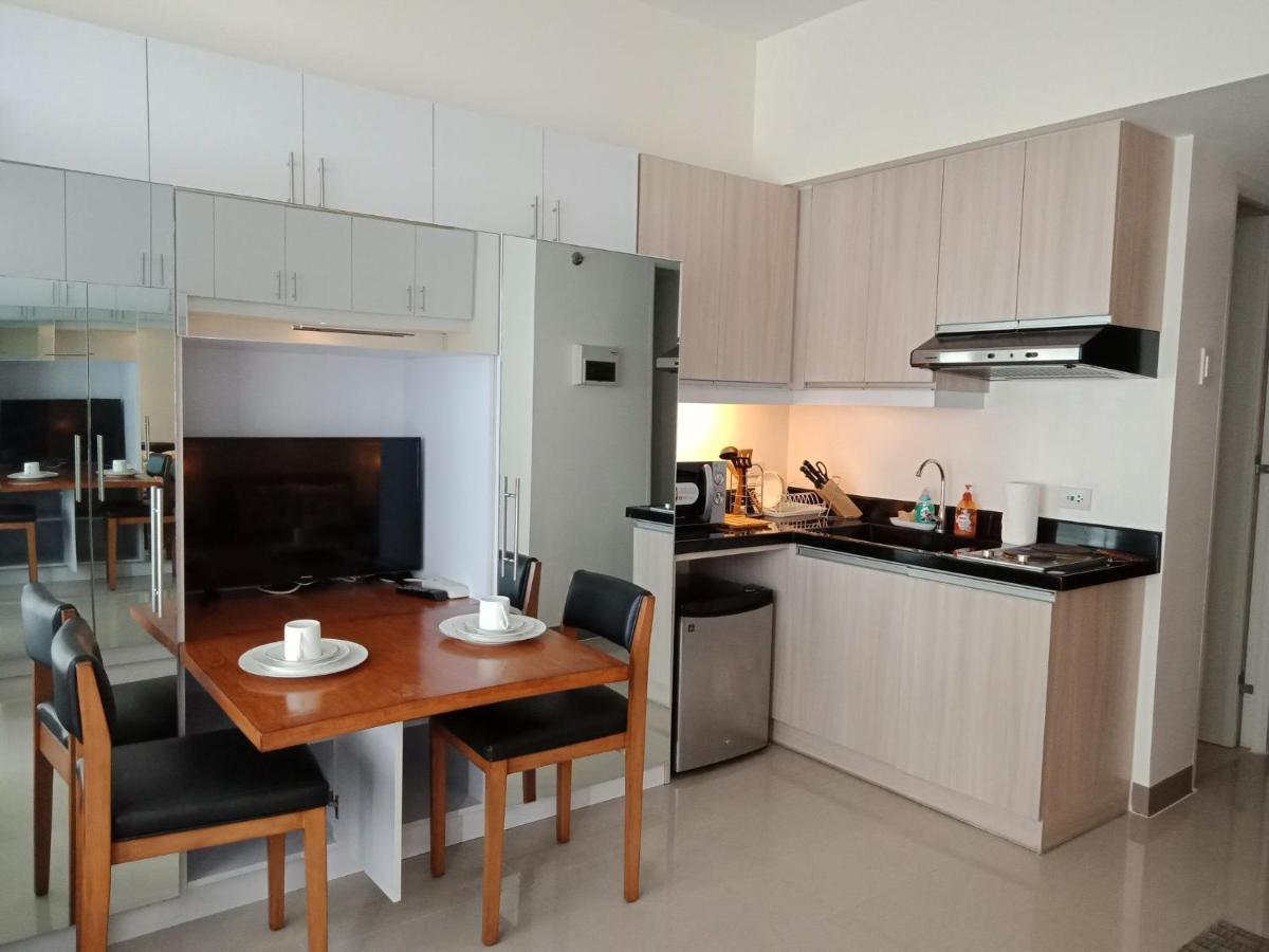 Mabolo Garden Flat A6 With Free Rooftop Pool Cebu Zewnętrze zdjęcie